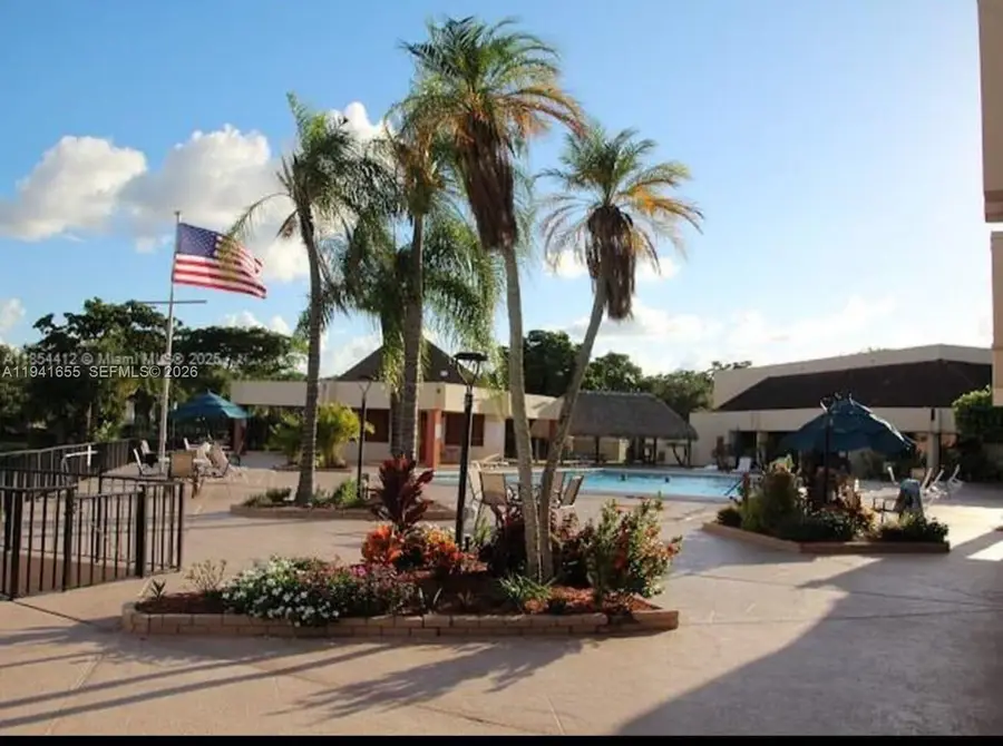 2950 W Sunrise Lakes Dr #208, Sunrise, FL 33322 - #3