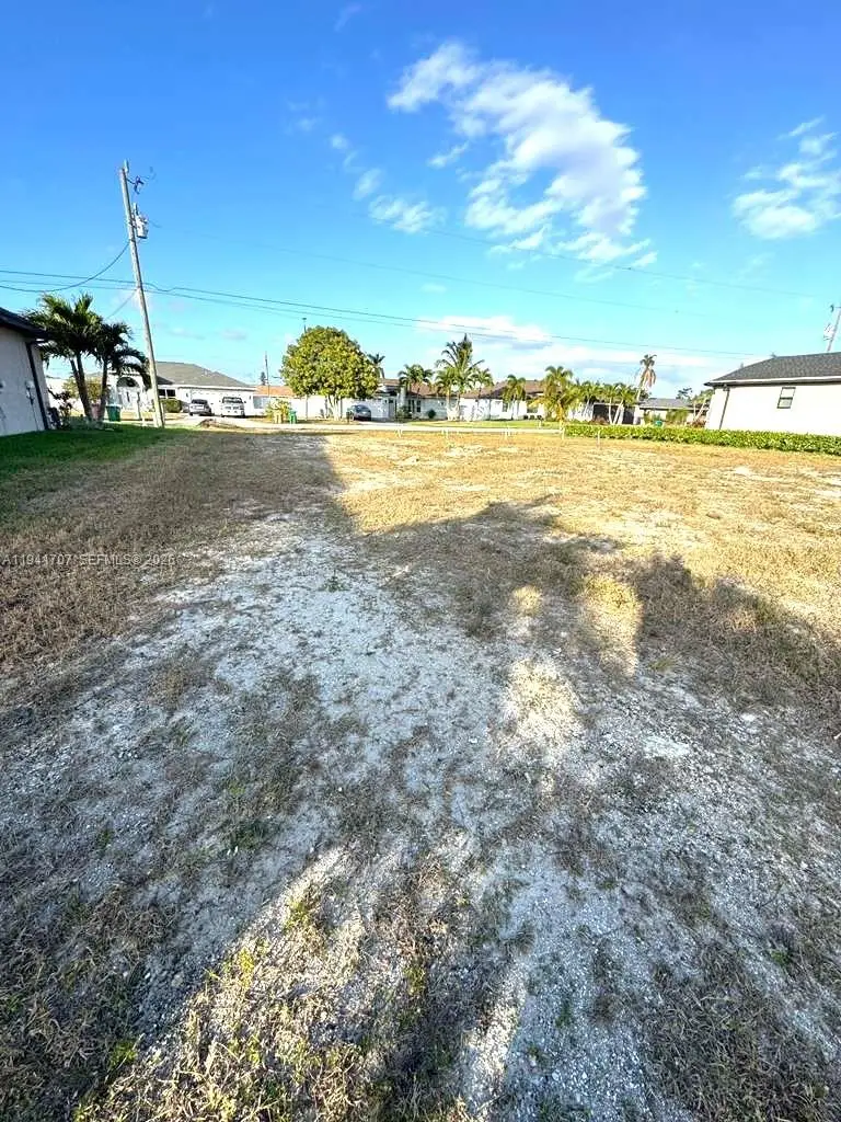 404 SE 29th Street, Cape Coral, FL 33904 - Image #2