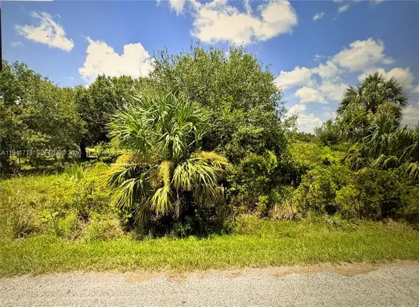 Address Withheld By Seller, Punta Gorda, FL 33982