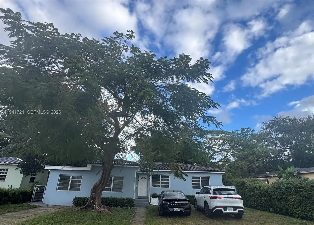 545 NE 111th St, Miami, FL 33161 - Image #1