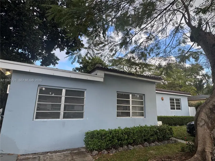 545 NE 111th St, Miami, FL 33161 - Image #3