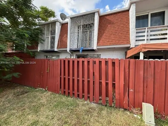 318 NW 107th Ave #2B, Miami, FL 33172 - Image #2