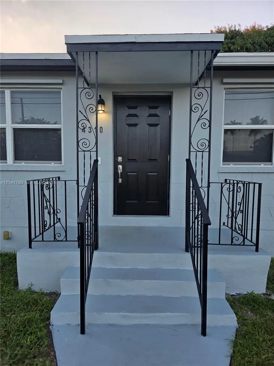 4310 E 9th Ln, Hialeah, FL 33013 - Image #2