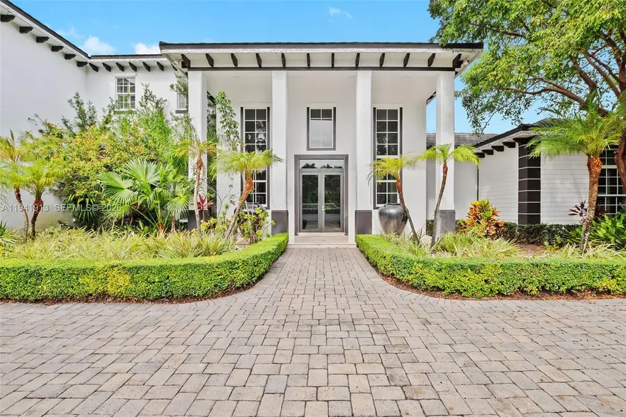 5901 Rolling Road Dr, Pinecrest, FL 33156 - Image #3