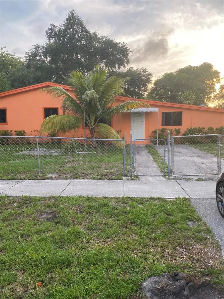 3300 SW 40th Ave, West Park, FL 33023 - Image #1