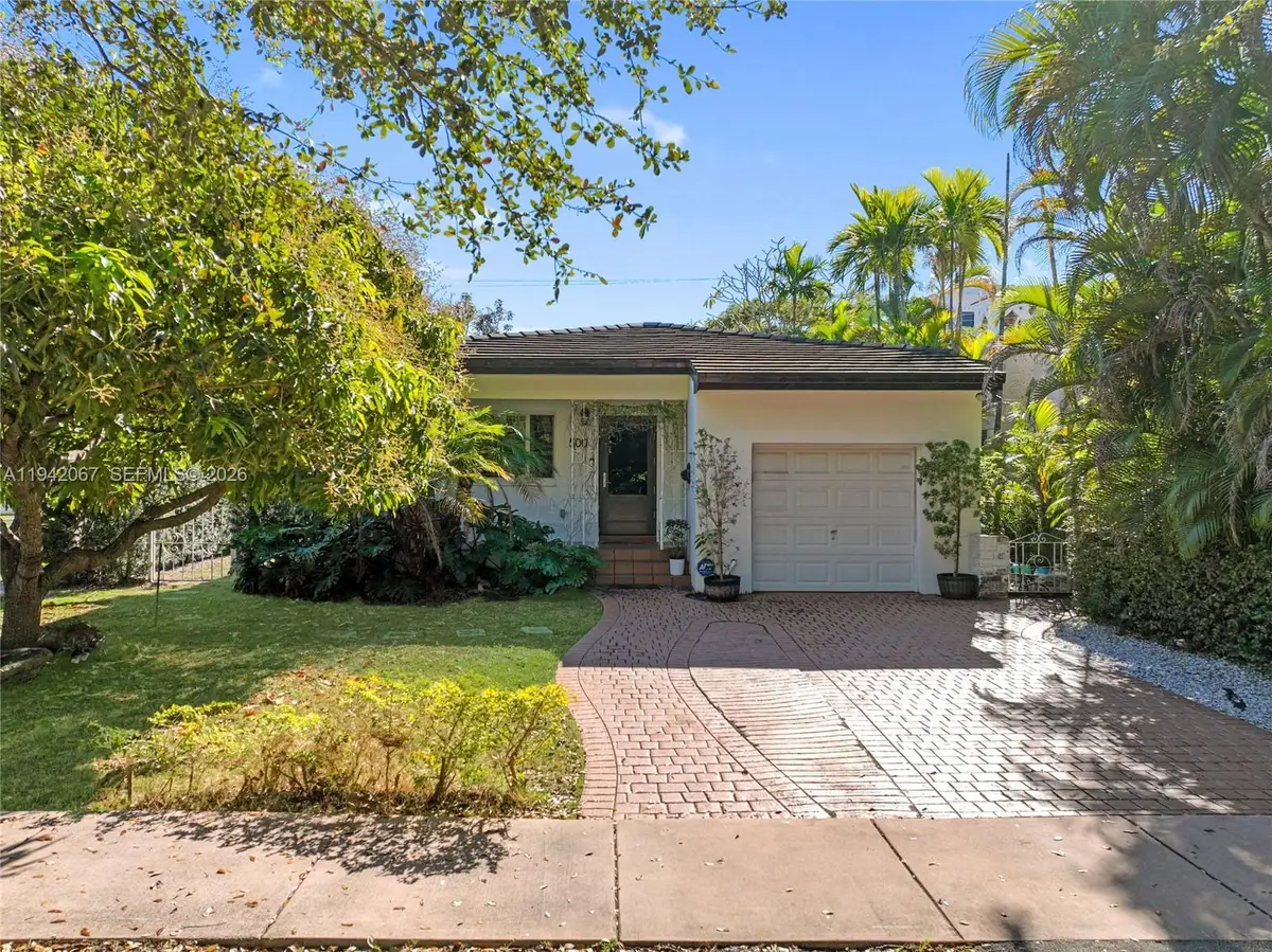 500 Aragon Ave, Coral Gables, FL 33134 - Image #1