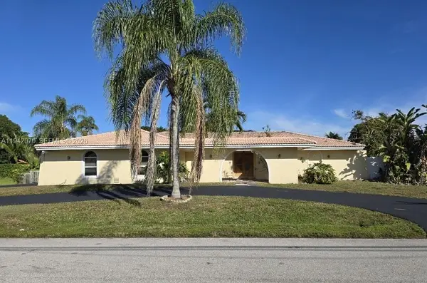 11531 NW 27th St, Plantation, FL 33323
