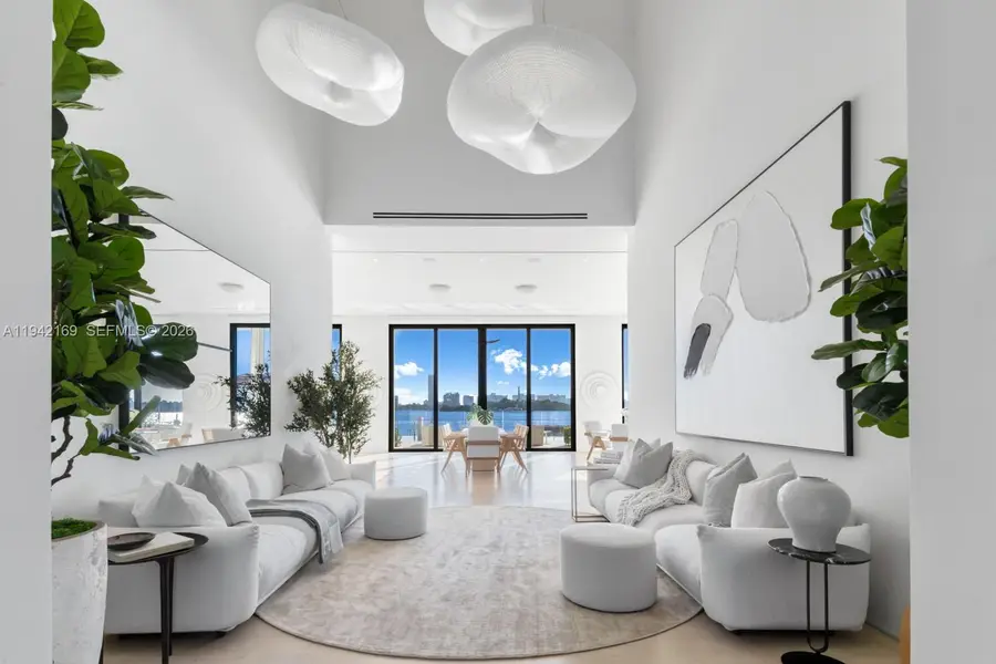 33 E Dilido Dr, Miami Beach, FL 33139 - Image #3