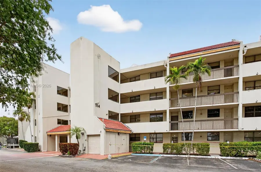 114 Lake Emerald Dr #104, Oakland Park, FL 33309 - #2
