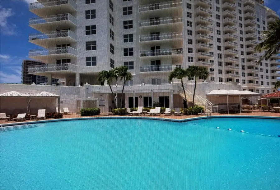 1 Las Olas Cir #306, Fort Lauderdale, FL 33316 - Image #3