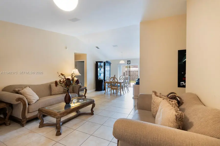 15286 SW 178th Ter, Miami, FL 33187 - Image #2