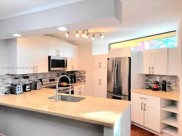 22916 Oxford Pl #D, Boca Raton, FL 33433