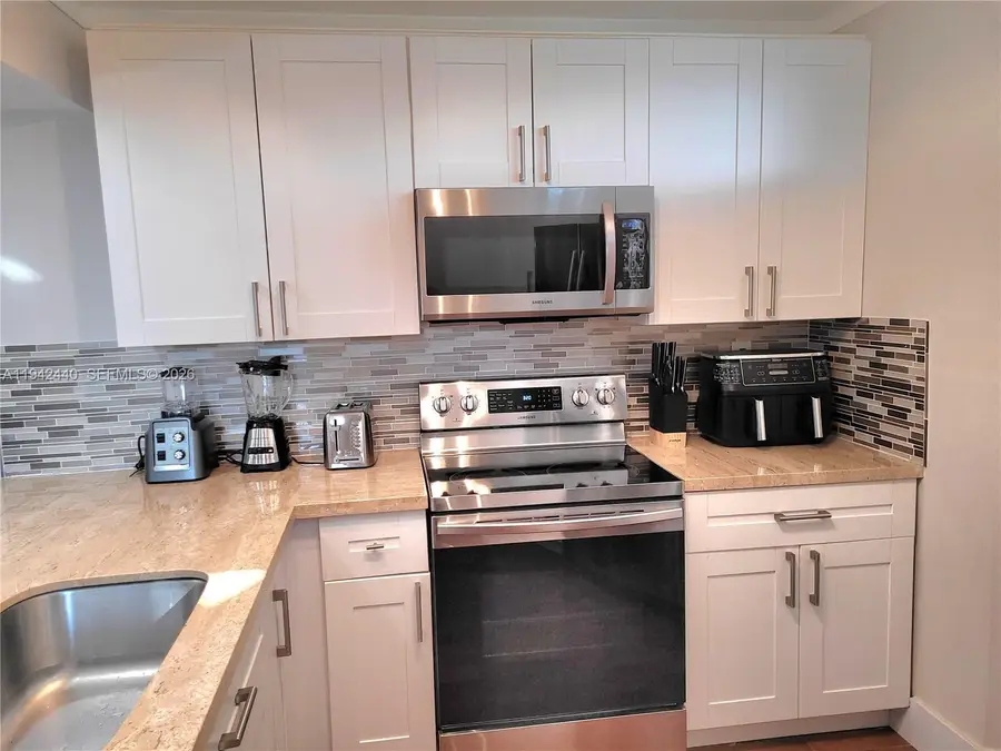 22916 Oxford Pl #D, Boca Raton, FL 33433 - Image #2