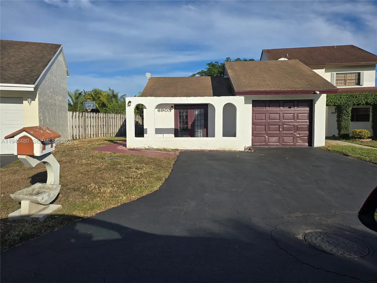 6905 SW 104th Ct, Miami, FL 33173 - Image #1