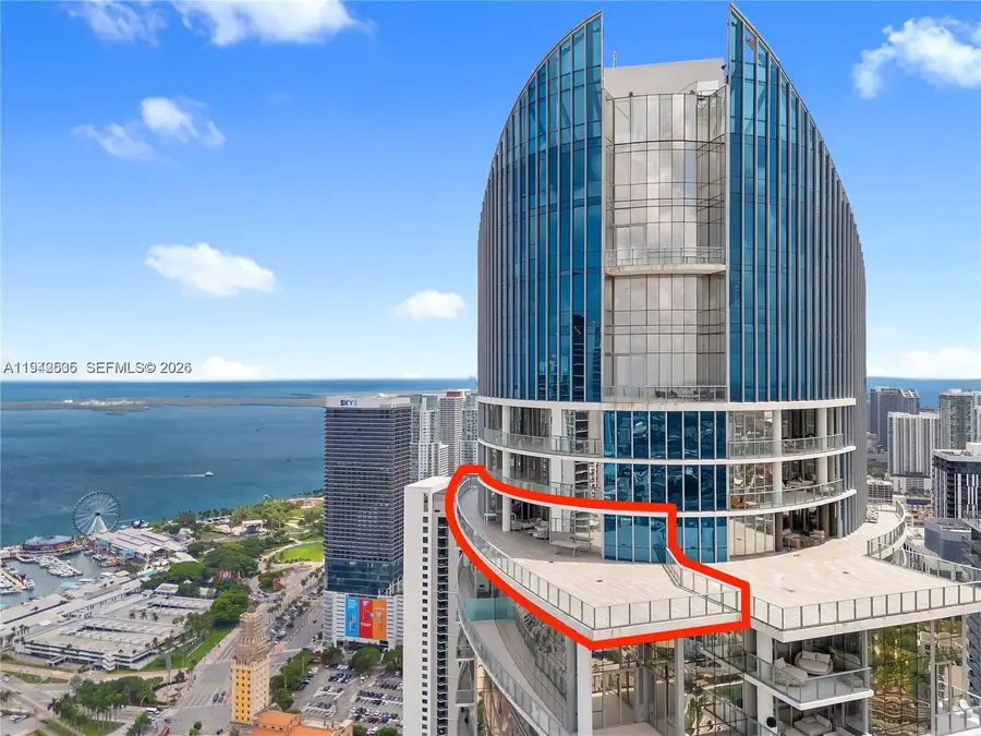 851 NE 1st Ave #5201, Miami, FL 33132 - Image #2