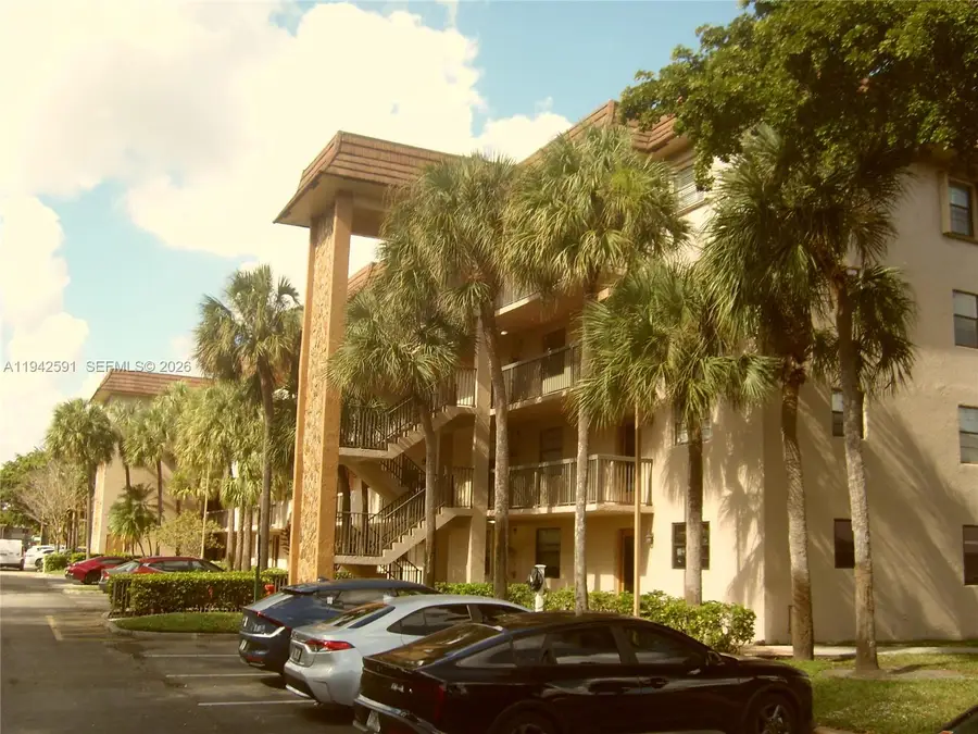4950 E Sabal Palm Blvd #310, Tamarac, FL 33319 - Image #2