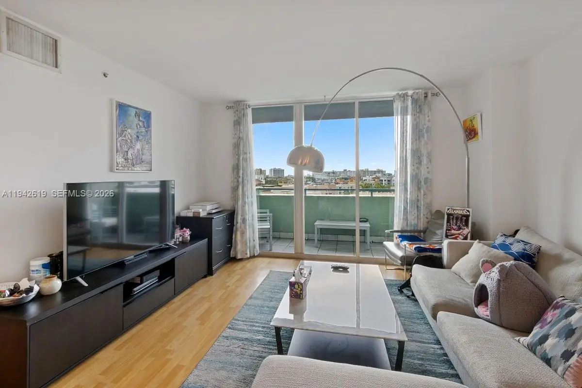 90 Alton Rd #807, Miami Beach, FL 33139 - Image #1