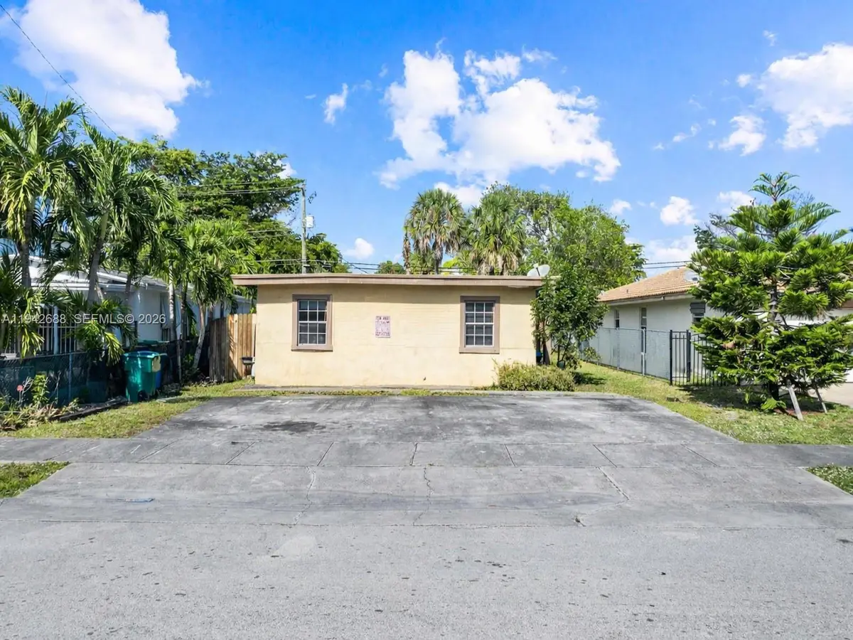 2821 NW 12th Ct, Fort Lauderdale, FL 33311 - Image #1
