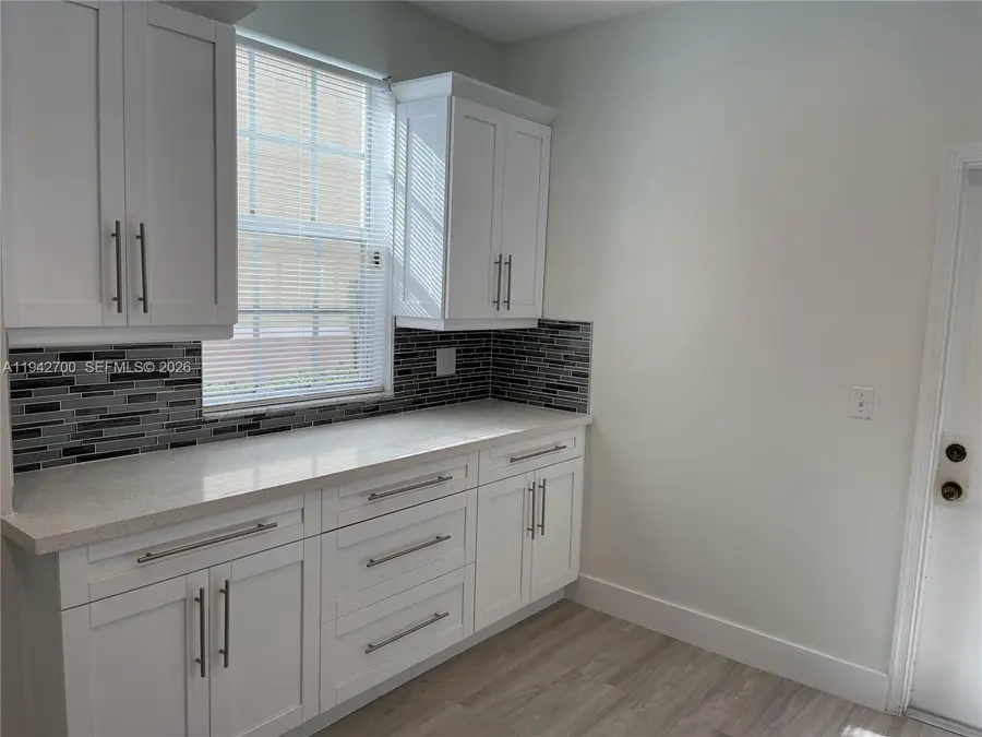 3675 San Simeon Cir #3675, Weston, FL 33331 - Image #3