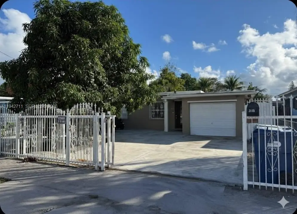 2118 NW 86th St, Miami, FL 33147 - Image #1