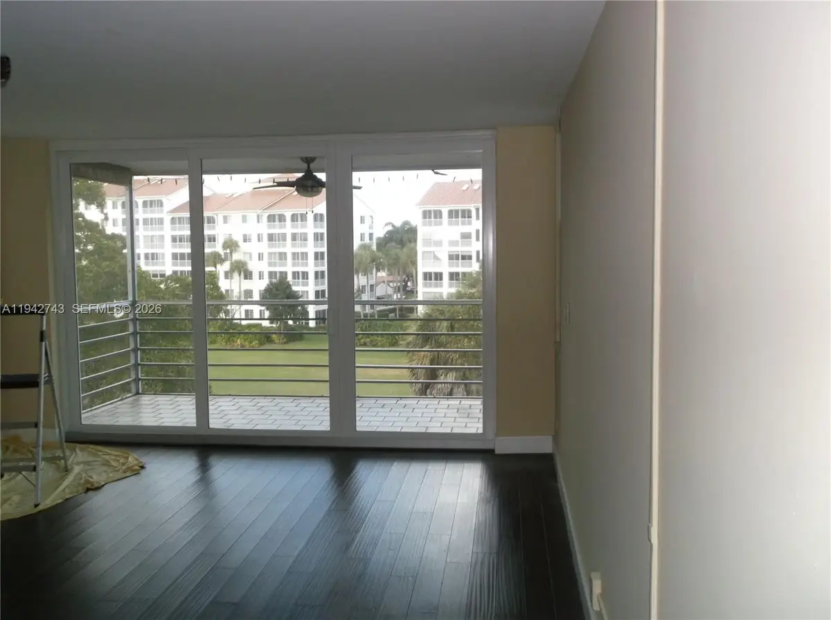805 Cypress Blvd #504, Pompano Beach, FL 33069 - Image #1