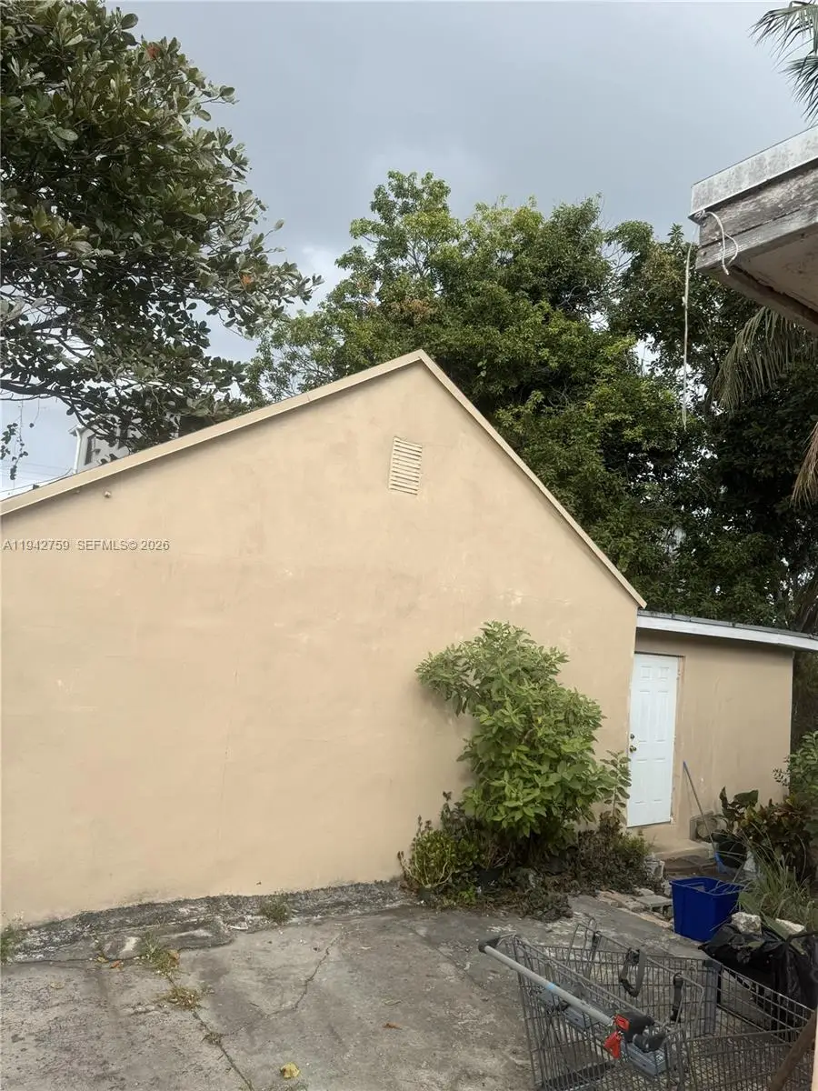 165 NE 70th St, Miami, FL 33138 - Image #3