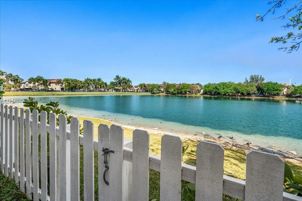 561 NE 33rd Ter, Homestead, FL 33033 - Image #1