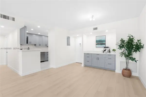 4400 Hillcrest Dr #314B, Hollywood, FL 33021