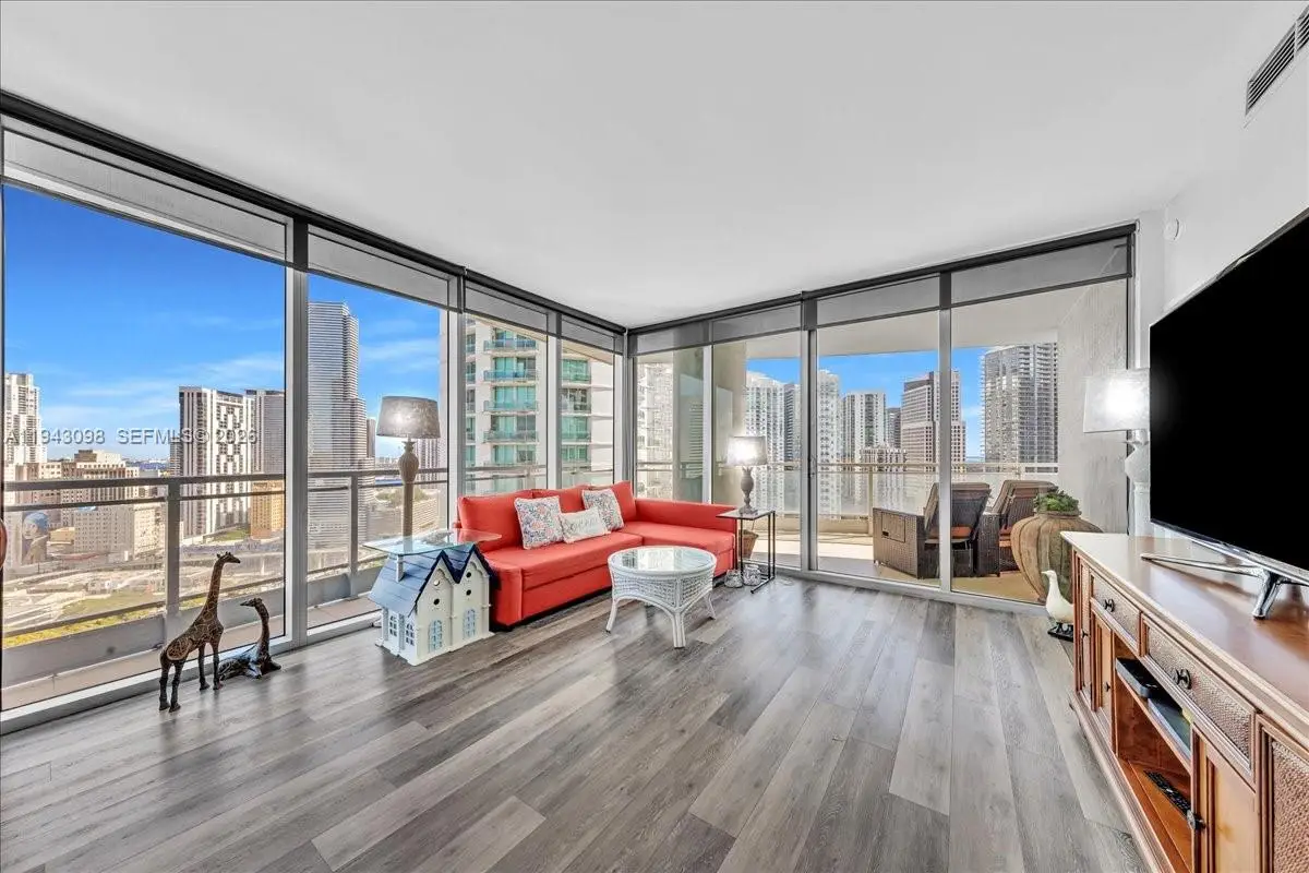 90 SW 3rd St #2604, Miami, FL 33130 - Image #1