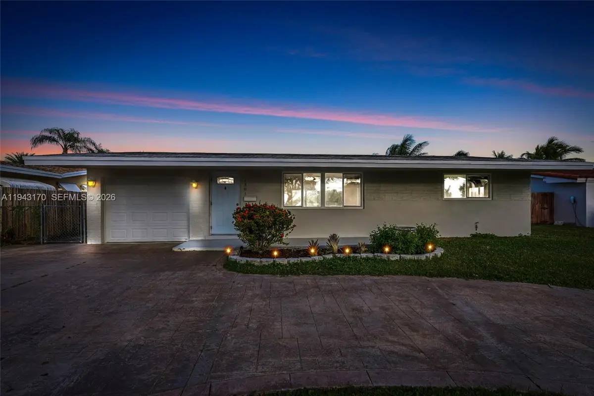 1301 NW 87th Way, Pembroke Pines, FL 33024 - Image #1