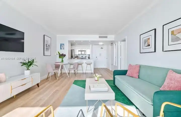 2889 Mcfarlane Rd #1614, Miami, FL 33133 - Image #3