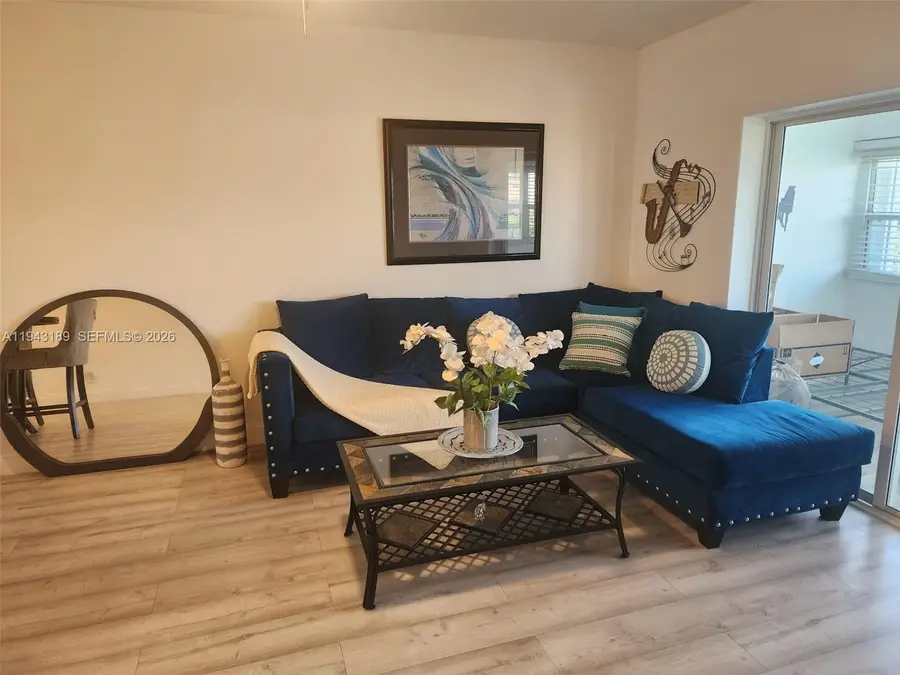 1115 Lake Ter #206, Boynton Beach, FL 33426 - Image #2