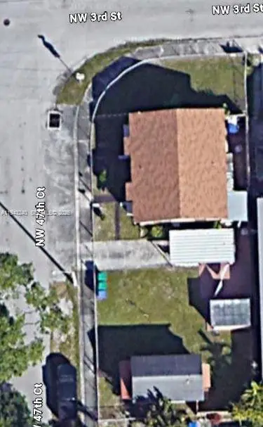 277 NW 47th Ct, Miami, FL 33126 - Image #2