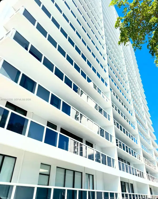 20505 E Country Club Dr #135, Aventura, FL 33180