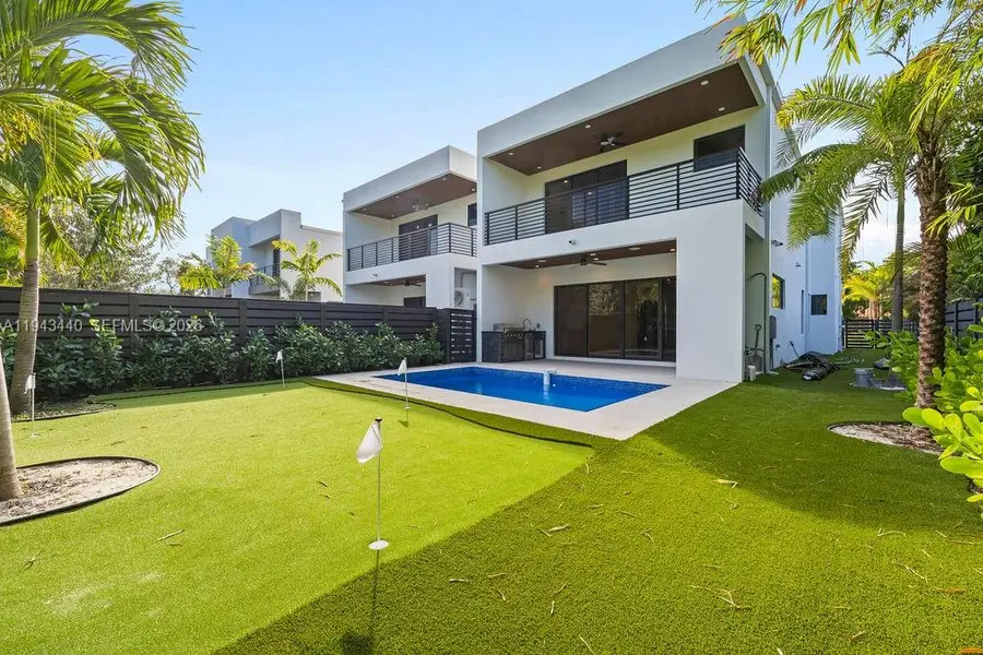 1122 NE 10th Ave, Fort Lauderdale, FL 33304 - Image #2