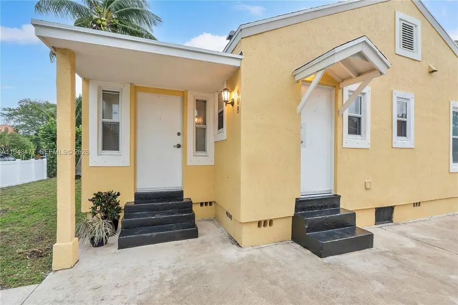 608 El Vedado, West Palm Beach, FL 33405 - #3