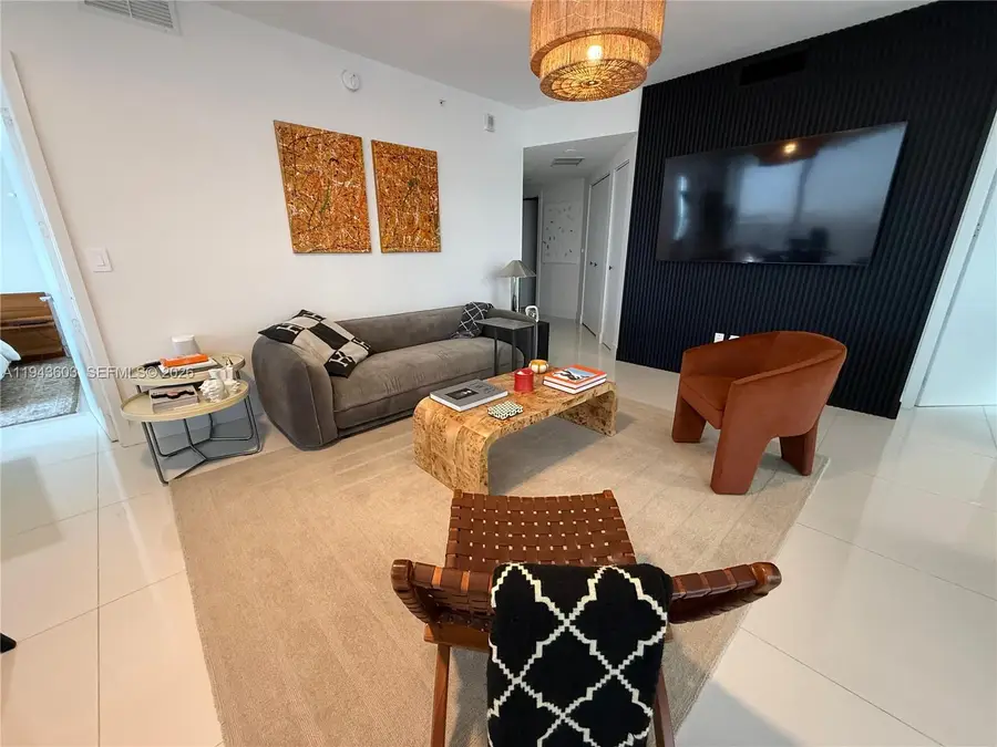 488 NE 18th St #3300, Miami, FL 33132 - Image #2