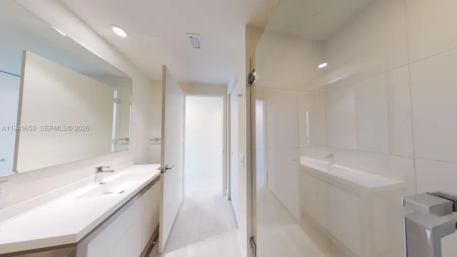 2000 Metropica Way #2310, Sunrise, FL 33323 - Image #3