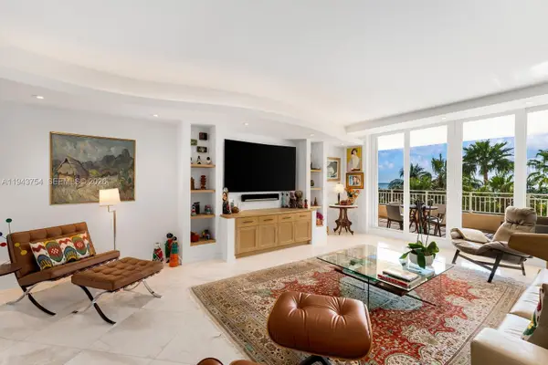 791 Crandon Blvd #603, Key Biscayne, FL 33149