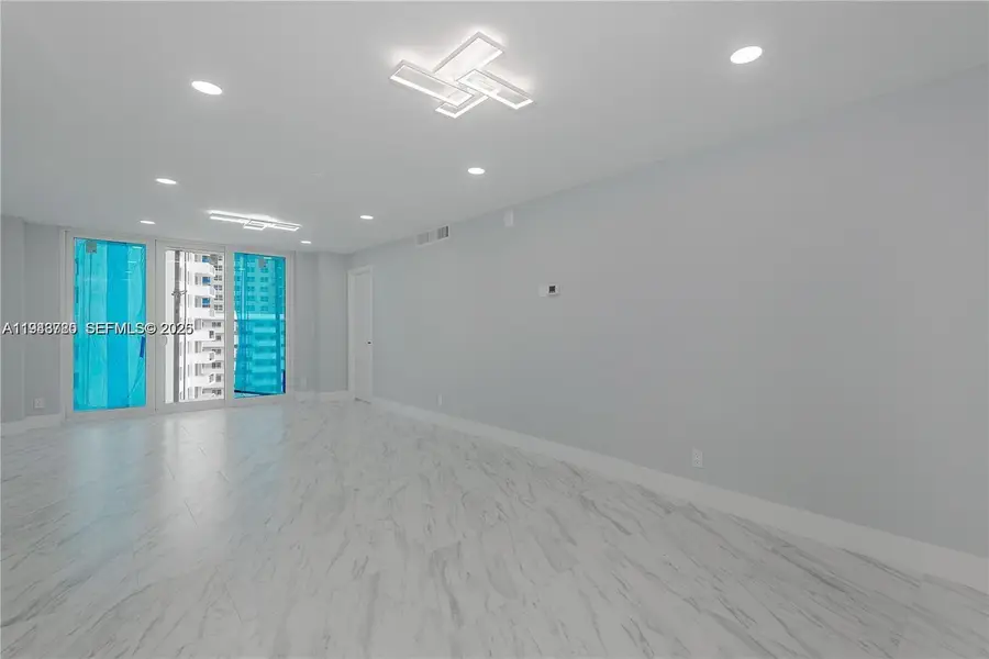 3180 S Ocean Dr #706, Hallandale Beach, FL 33009 - Image #2