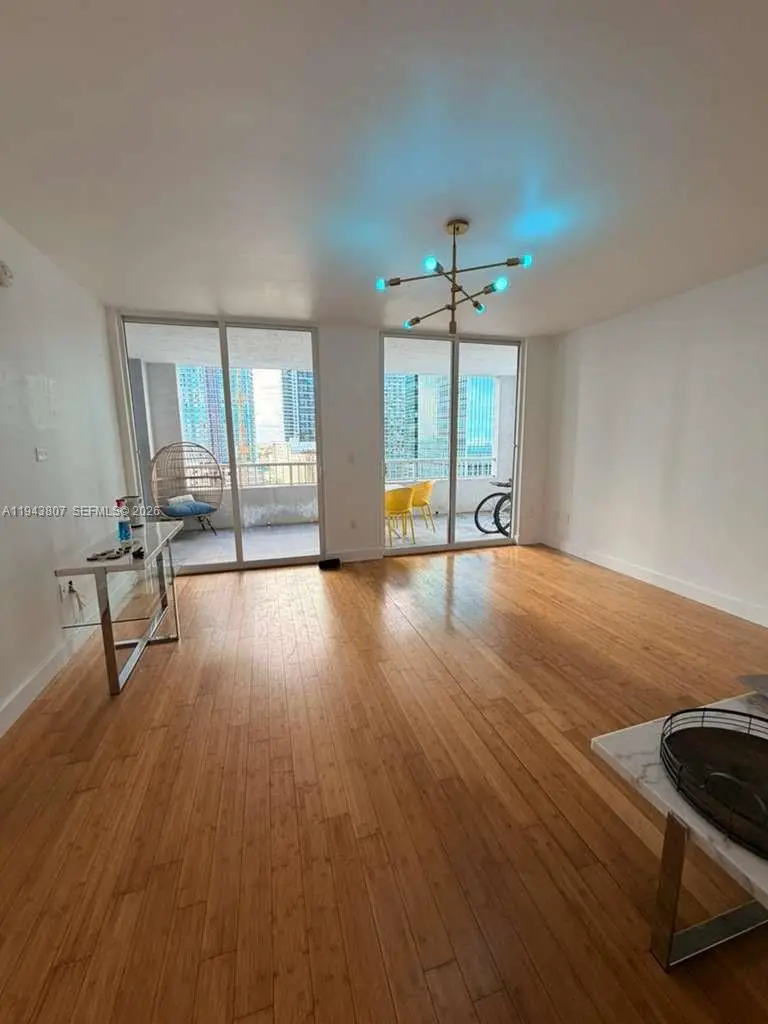 170 SE 14th St #1807, Miami, FL 33131 - Image #2