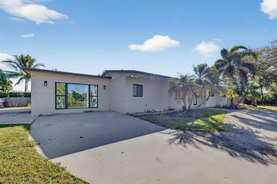 27701 SW 162nd Ct, Homestead, FL 33031 - Image #2