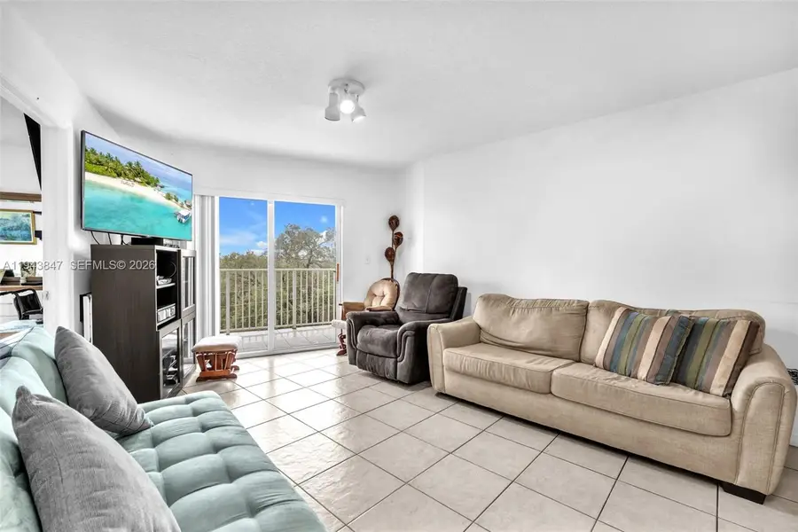 2475 NW 16th St Rd #601, Miami, FL 33125 - Image #3