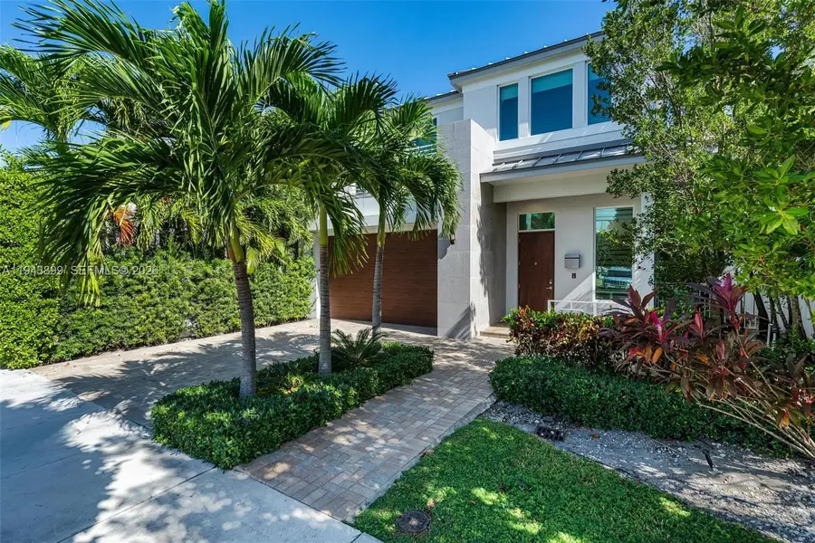 2516 NE 32nd Ave, Fort Lauderdale, FL 33305 - Image #2