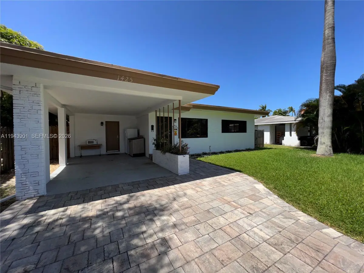 1425 Grant St, Hollywood, FL 33020 - Image #1
