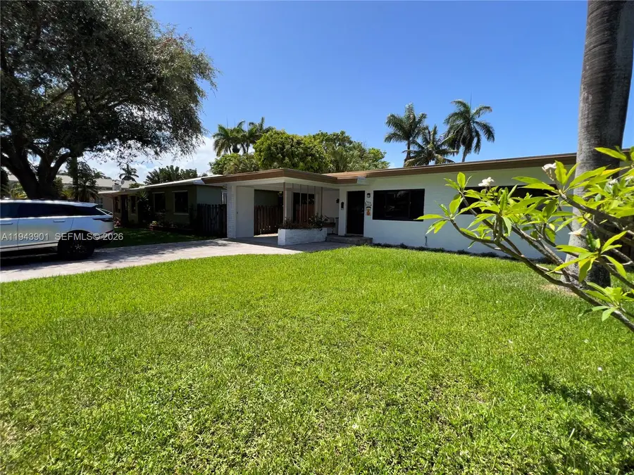1425 Grant St, Hollywood, FL 33020 - Image #2