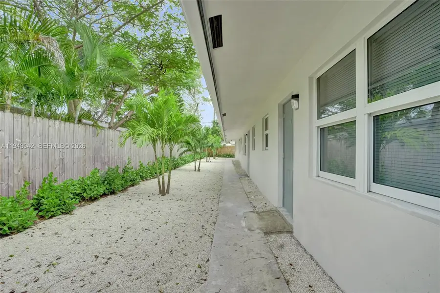 922 NW 4th Ave, Fort Lauderdale, FL 33311 - Image #2
