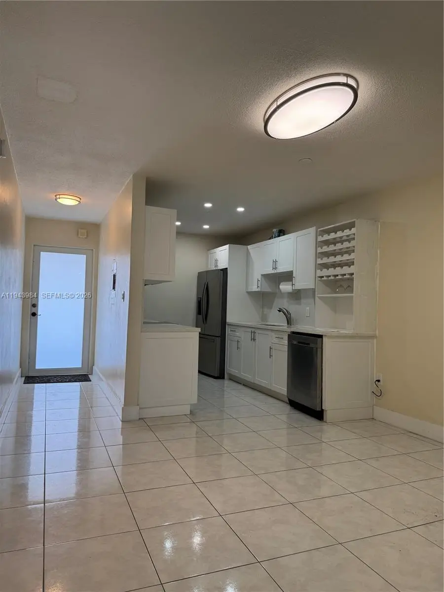 300 NE 191st St #219, Miami, FL 33179 - Image #1