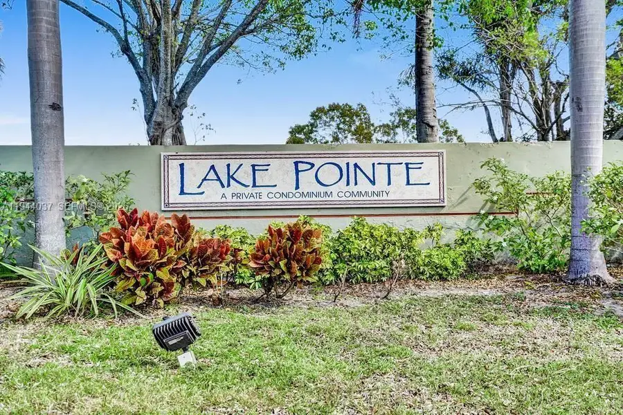 216 Lake Pointe Dr #120, Oakland Park, FL 33309 - Image #2