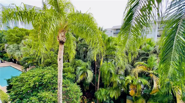 17125 N Bay Rd #3311, Sunny Isles Beach, FL 33160